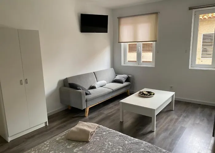 Plaza Portugal Gæstehus